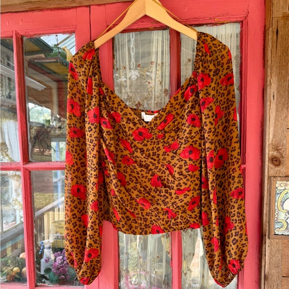 Astr The Label Leopard Floral Blouse - Picture 1 of 11